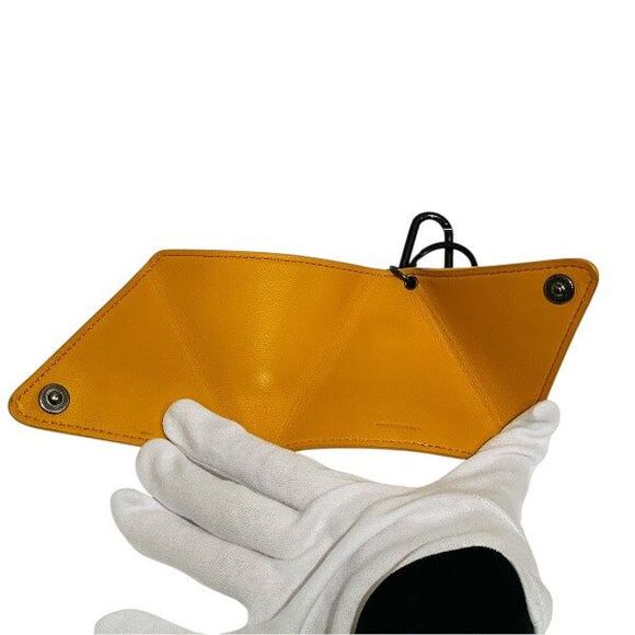 Coach Triangle Leather Coin Case - Picture 3 of 9